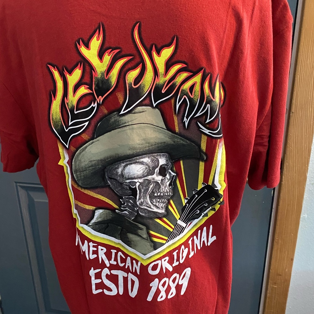 Lee T-shirt men’s large new with tags